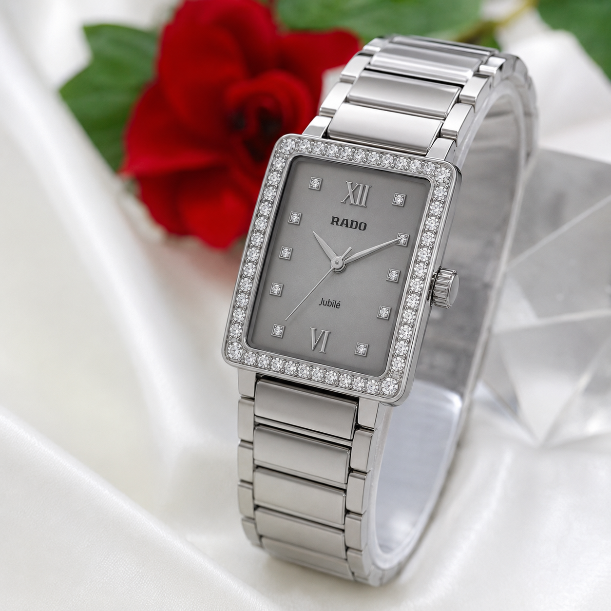 Luxury Diamond Dial Chain Watch