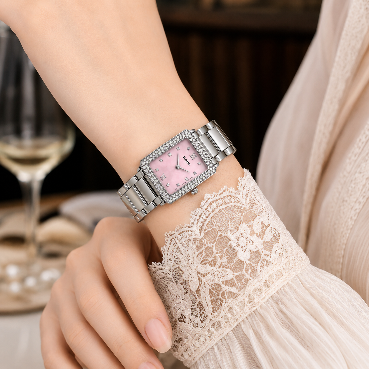 Luxury Diamond Dial Chain Watch